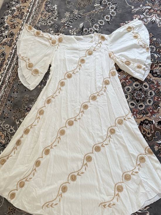 Dresses & Skirts - White Embroidered Flow Dress with Bell Sleeves